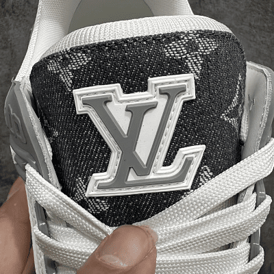 ll a什么版本,精细解析评估_限量款_v8.386