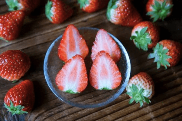 草莓网官方下载,深度应用数据解析_领航版_v10.323